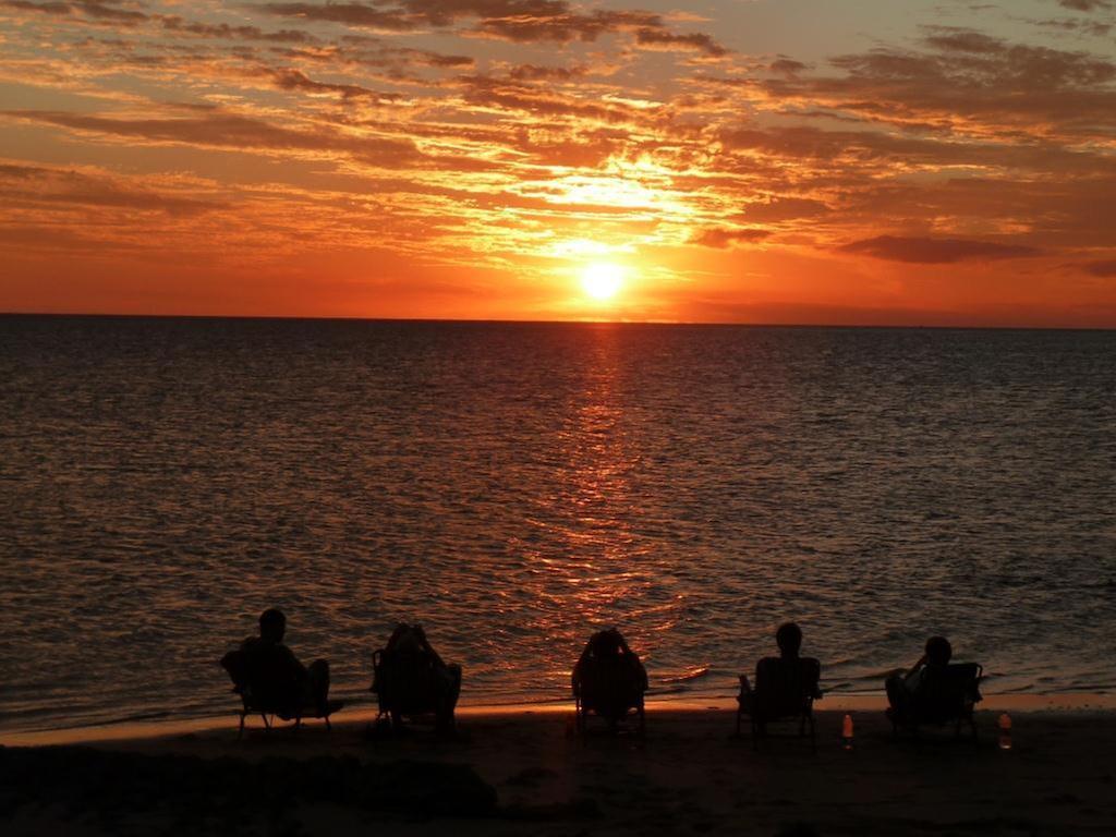 Royal Sunset Island Resort Nuku'alofa Exteriör bild